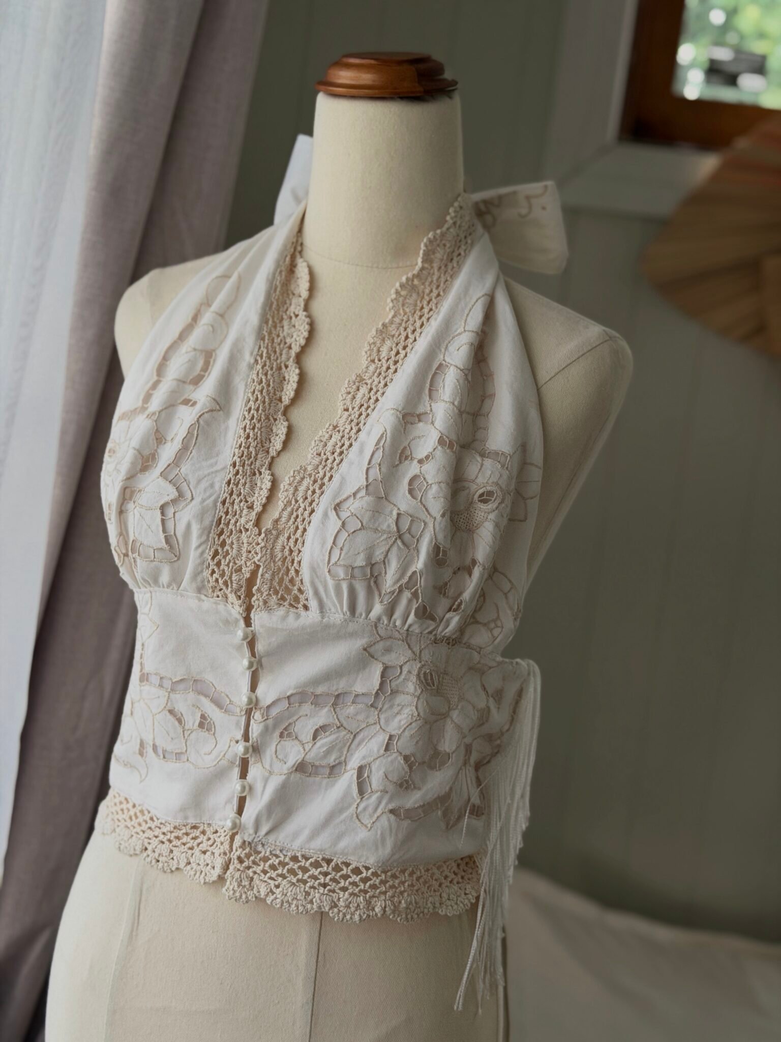 Briar Halter - sz 8